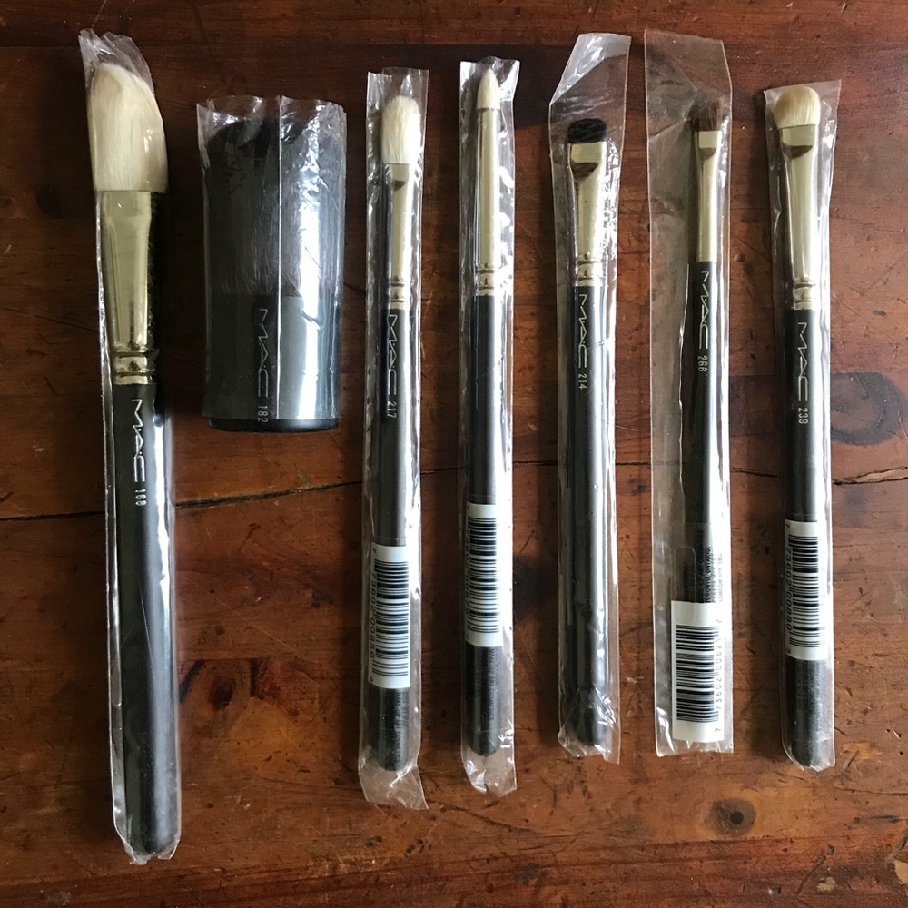 MAC Makeup Brushes, brand new, in plastic